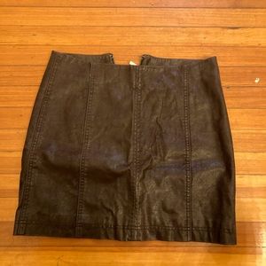 Free People brown leather skirt size 6.